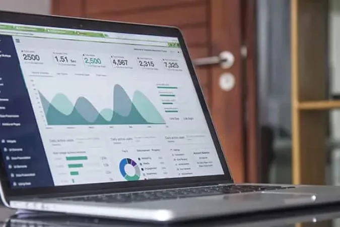 Sales and marketing management course covering marketing strategies and sales techniques